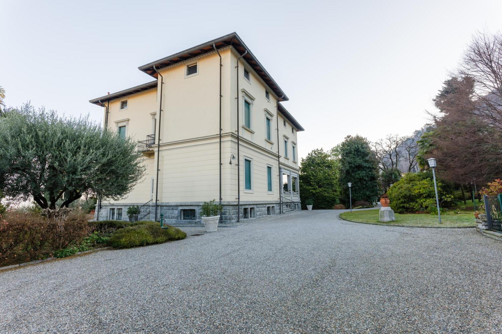 Regal Villa With Como Lake View And Free Parking Μπελάτζιο Εξωτερικό φωτογραφία